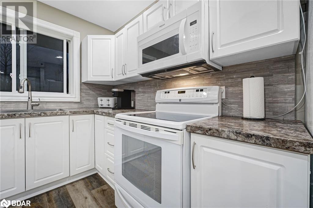 12 Riverdale Drive, Wasaga Beach, Ontario  L9Z 1E9 - Photo 18 - 40679570