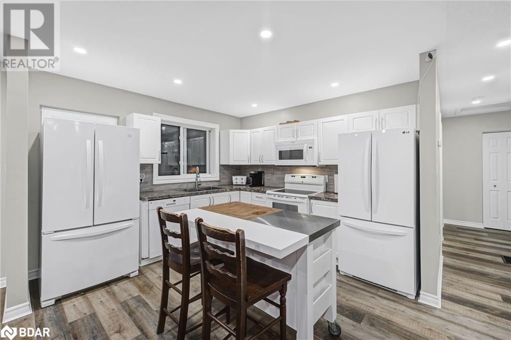 12 Riverdale Drive, Wasaga Beach, Ontario  L9Z 1E9 - Photo 15 - 40679570