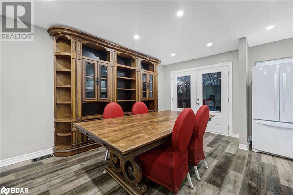 12 Riverdale Drive, Wasaga Beach, Ontario  L9Z 1E9 - Photo 11 - 40679570