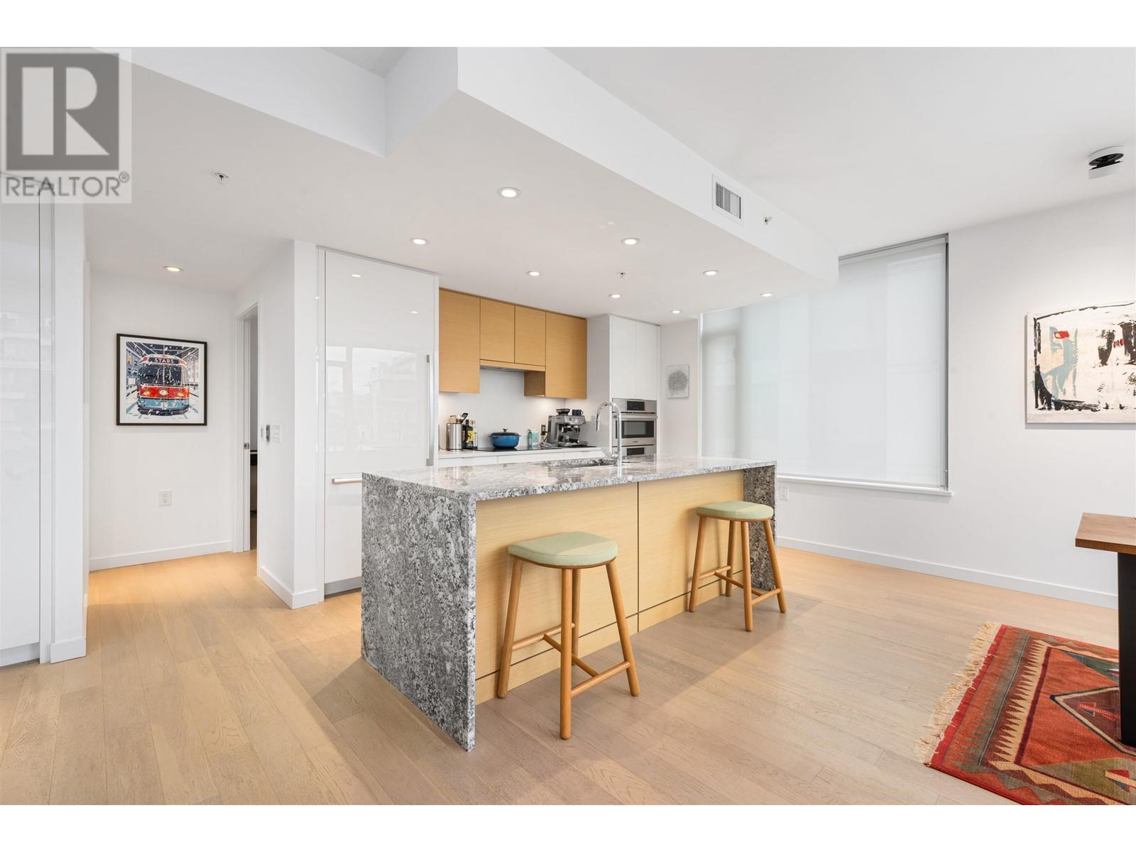 903 1678 Pullman Porter Street, Vancouver, British Columbia  V6A 0H4 - Photo 2 - R2938315