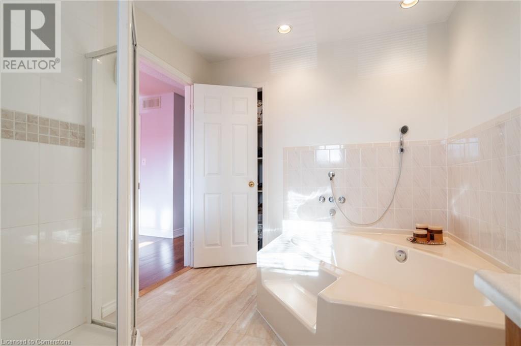 85 Royalvista Drive, Hamilton, Ontario  L8W 3H4 - Photo 32 - 40677408