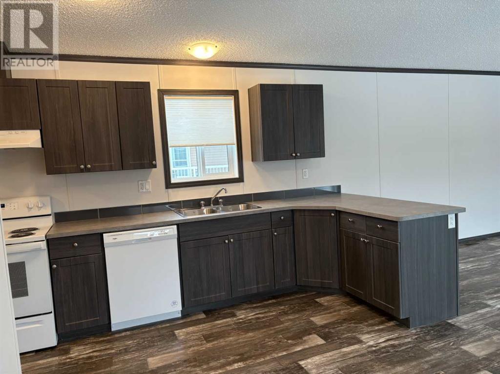 4710 Labrador Road, Cold Lake, Alberta  T9M 0K8 - Photo 3 - A2181313