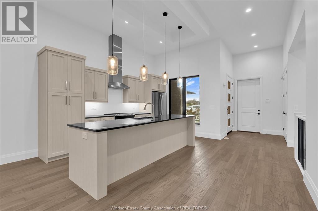Property at 612 LILY MAC BOULEVARD image 5