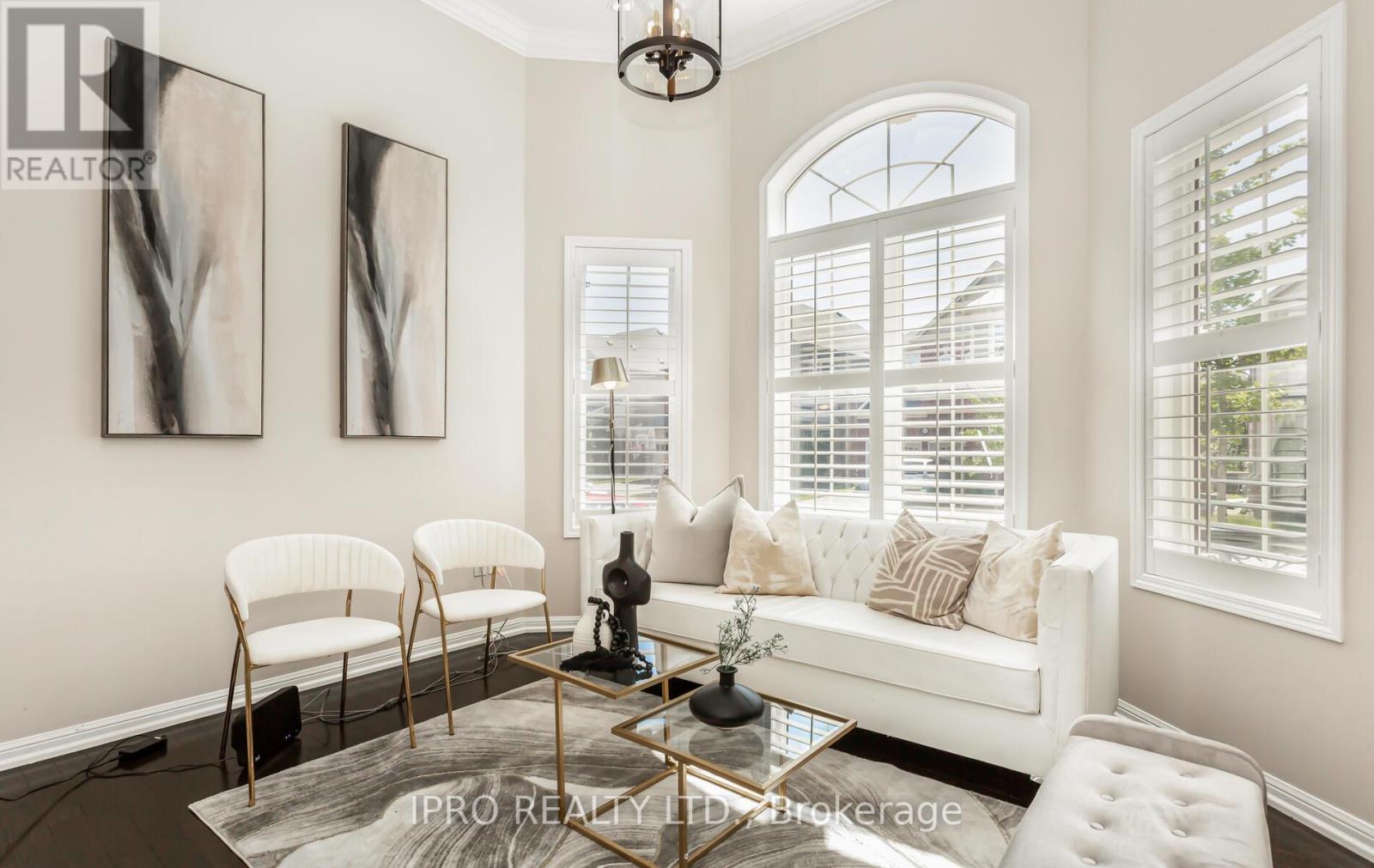 Property at 409 COOMBS COURT image 4