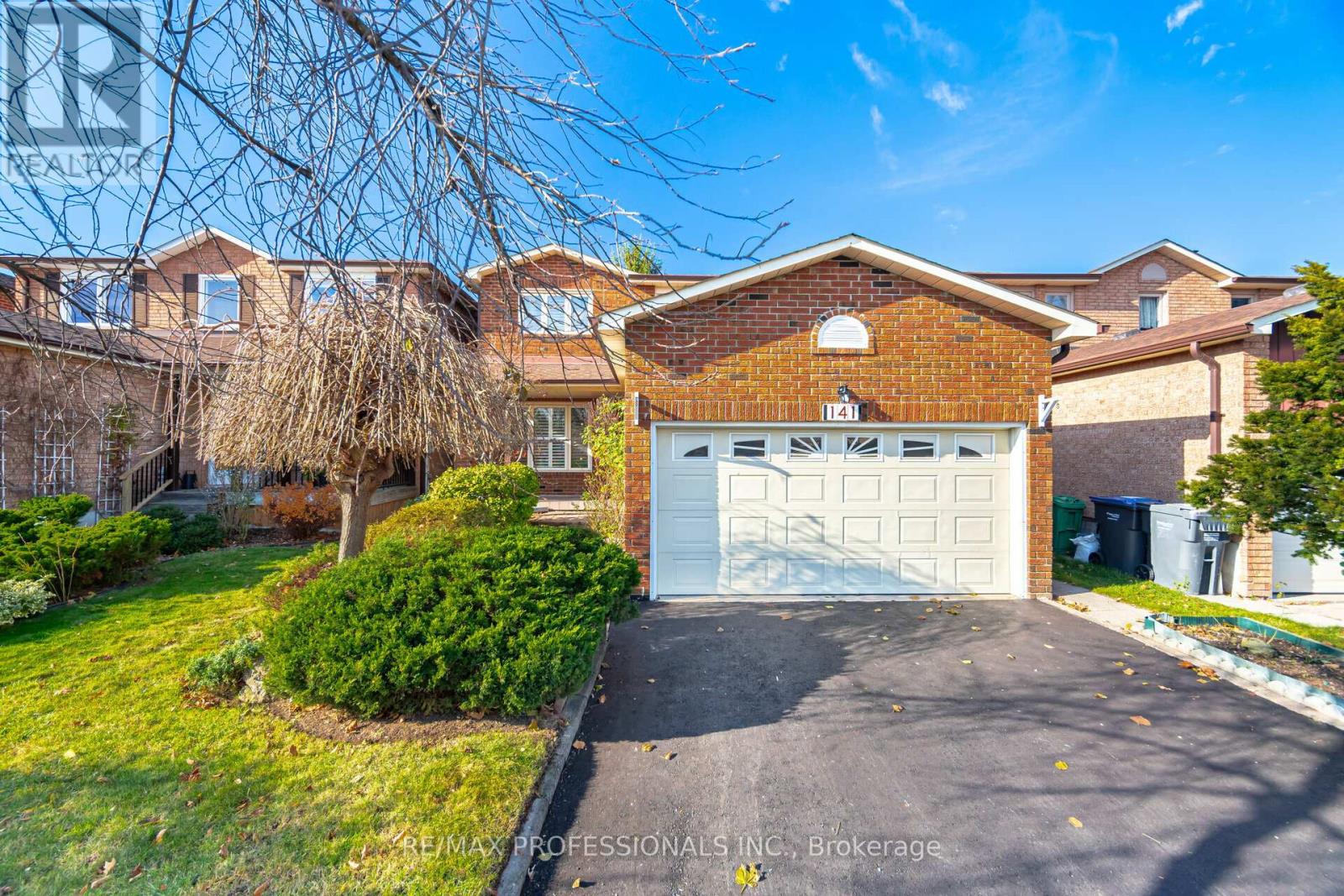 Property at 141 KINGSBRIDGE GARDEN CIRCLE image 1