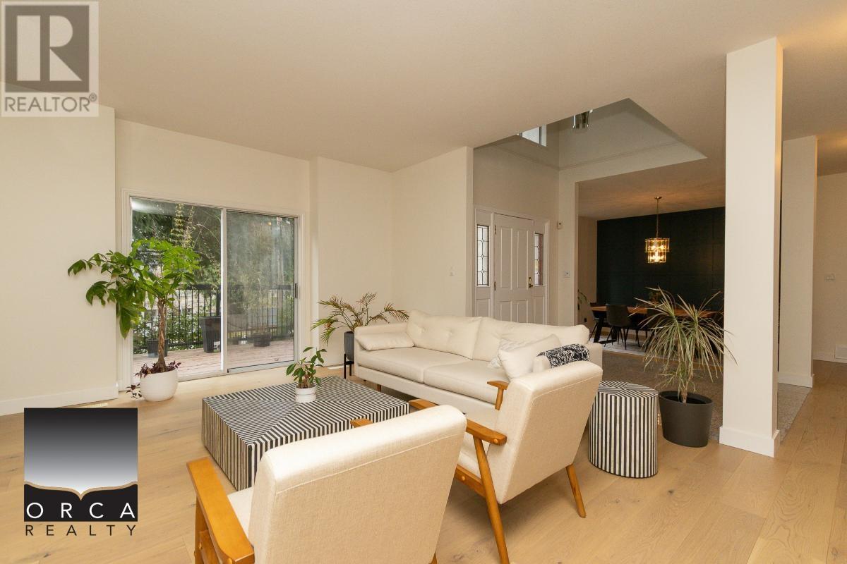 5277 Marine Drive, West Vancouver, British Columbia  V7W 2P5 - Photo 3 - R2947351