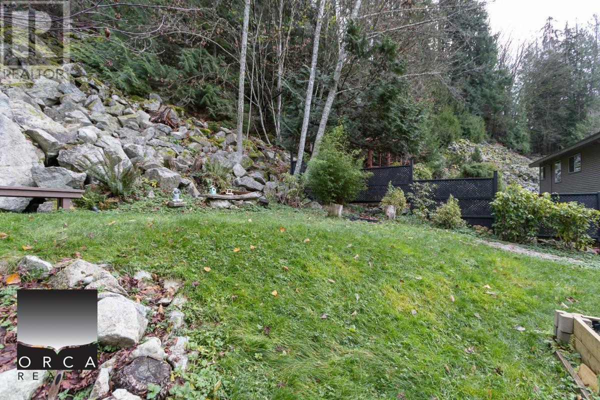 5277 Marine Drive, West Vancouver, British Columbia  V7W 2P5 - Photo 24 - R2947351
