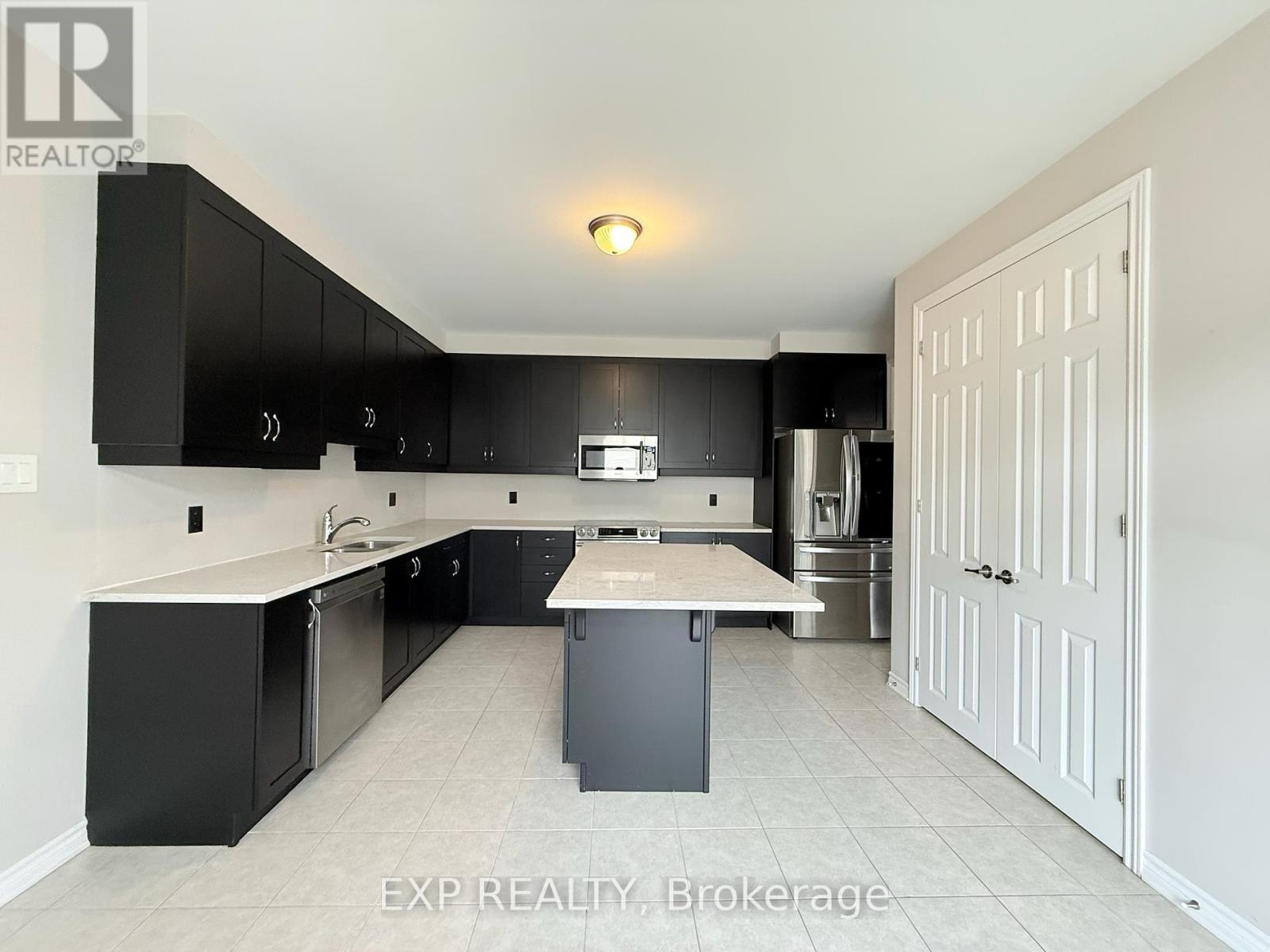 712 Devario Crescent, Ottawa, Ontario  K2J 6H3 - Photo 9 - X11437309