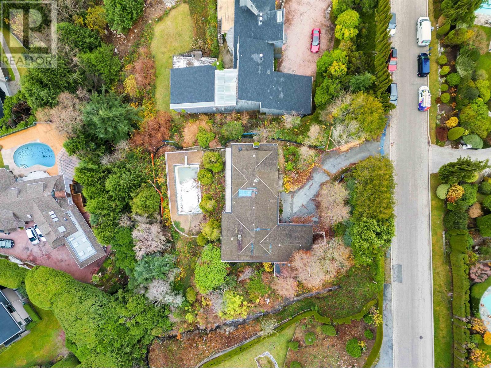 Property at 1318 CRESTWELL ROAD image 5