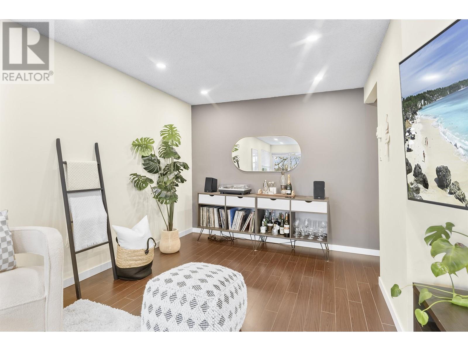 225 2910 E Pender Street, Vancouver, British Columbia  V5K 2C3 - Photo 6 - R2947562