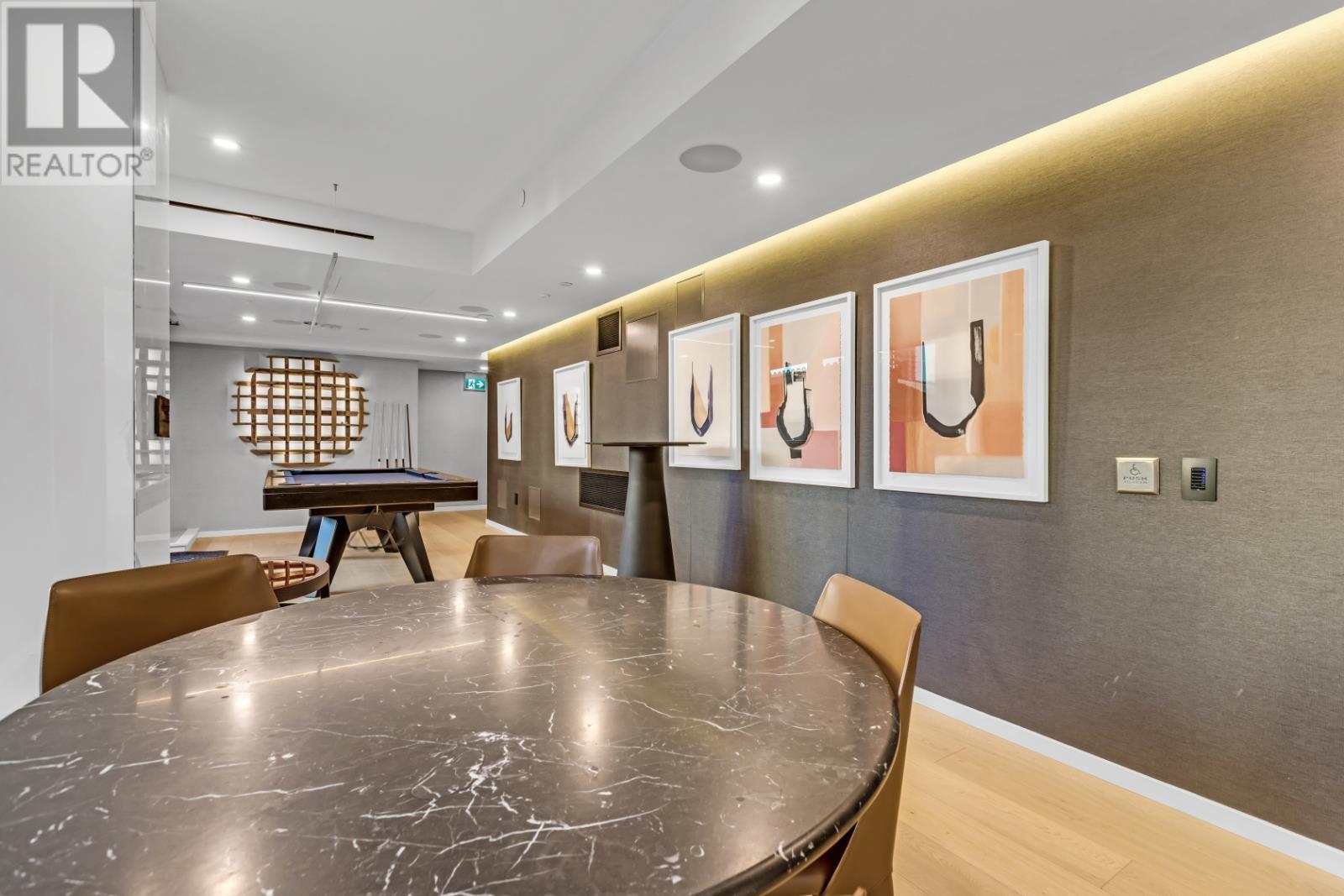 Listing Picture 29 of 35 : 1402 889 PACIFIC STREET, Vancouver / 溫哥華 - 魯藝地產 Yvonne Lu Group - MLS Medallion Club Member