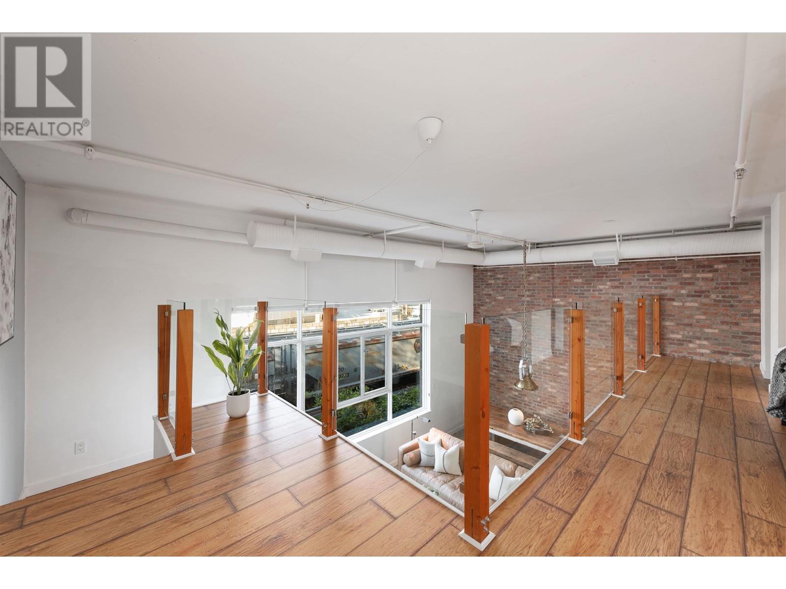 Listing Picture 12 of 24 : 204 2001 WALL STREET, Vancouver / 溫哥華 - 魯藝地產 Yvonne Lu Group - MLS Medallion Club Member