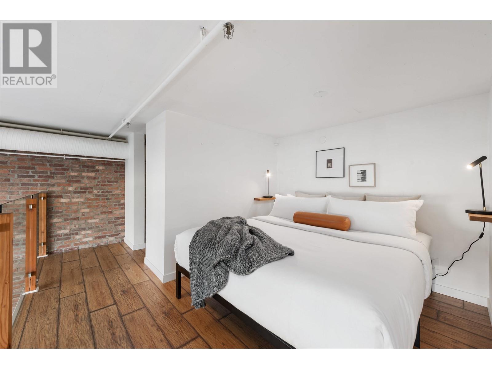 Listing Picture 13 of 24 : 204 2001 WALL STREET, Vancouver / 溫哥華 - 魯藝地產 Yvonne Lu Group - MLS Medallion Club Member