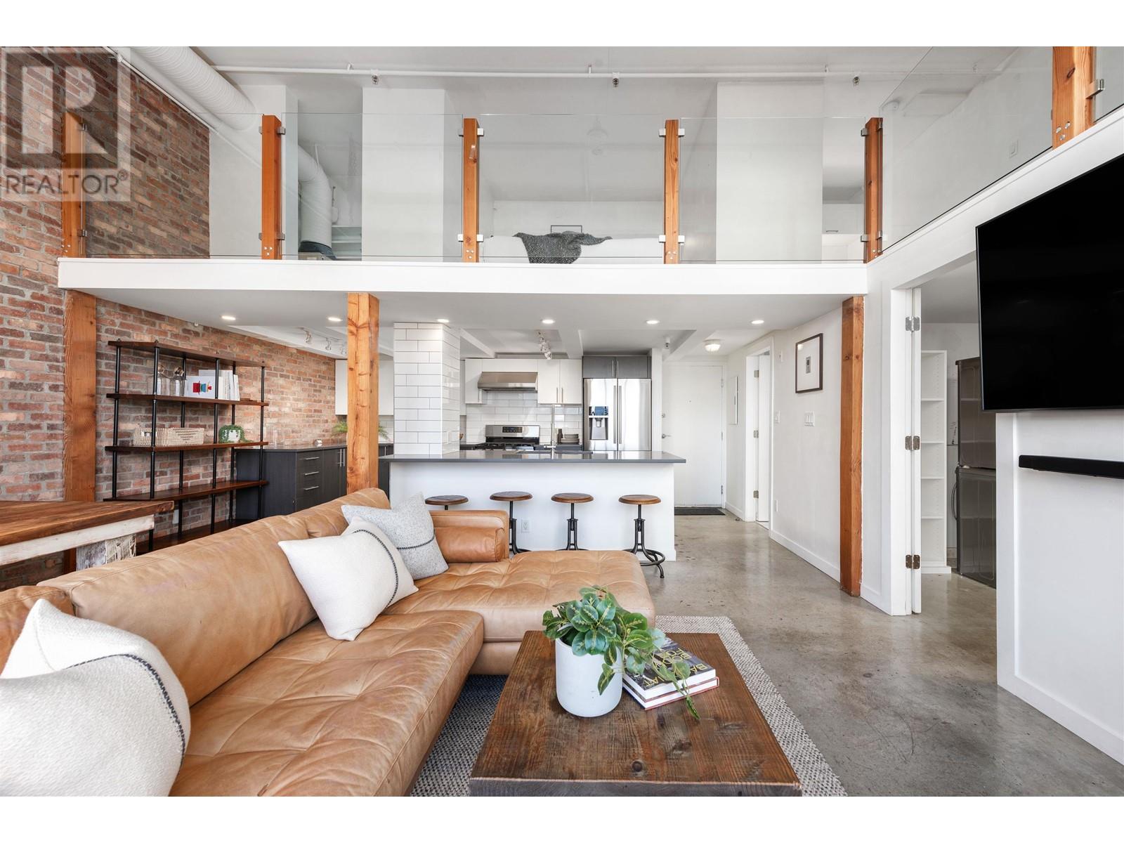 Listing Picture 3 of 24 : 204 2001 WALL STREET, Vancouver / 溫哥華 - 魯藝地產 Yvonne Lu Group - MLS Medallion Club Member