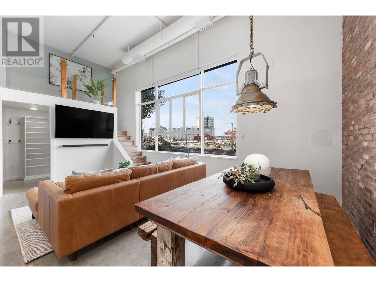 Listing Picture 4 of 24 : 204 2001 WALL STREET, Vancouver / 溫哥華 - 魯藝地產 Yvonne Lu Group - MLS Medallion Club Member