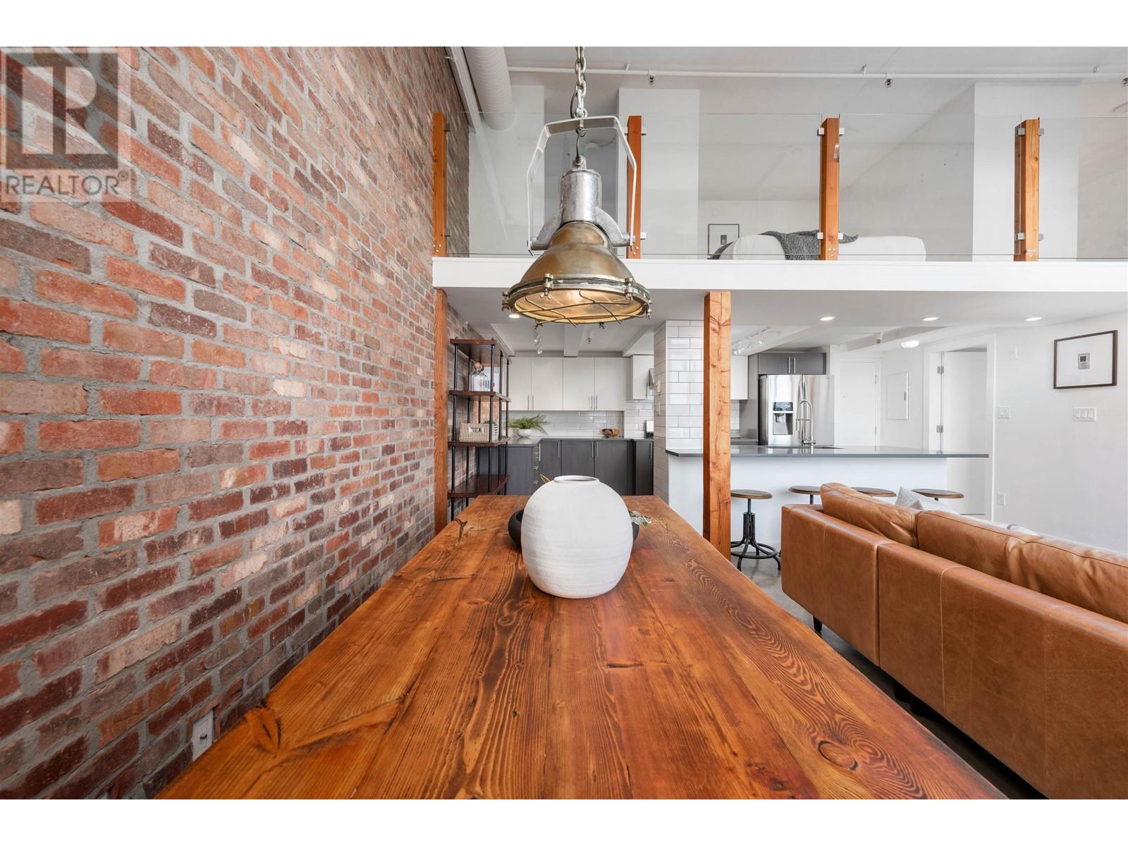 Listing Picture 5 of 24 : 204 2001 WALL STREET, Vancouver / 溫哥華 - 魯藝地產 Yvonne Lu Group - MLS Medallion Club Member