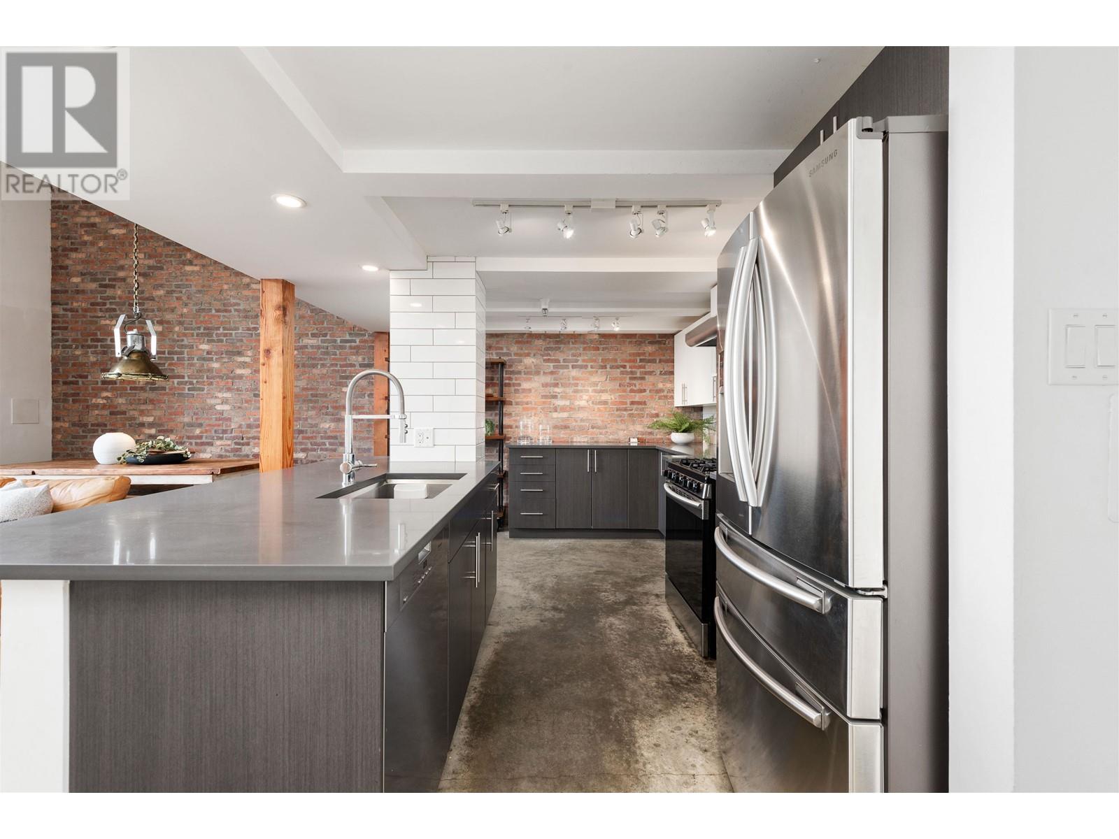 Listing Picture 8 of 24 : 204 2001 WALL STREET, Vancouver / 溫哥華 - 魯藝地產 Yvonne Lu Group - MLS Medallion Club Member