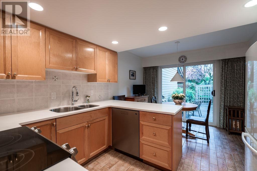 Listing Picture 15 of 40 : 4011 VINE STREET, Vancouver / 溫哥華 - 魯藝地產 Yvonne Lu Group - MLS Medallion Club Member