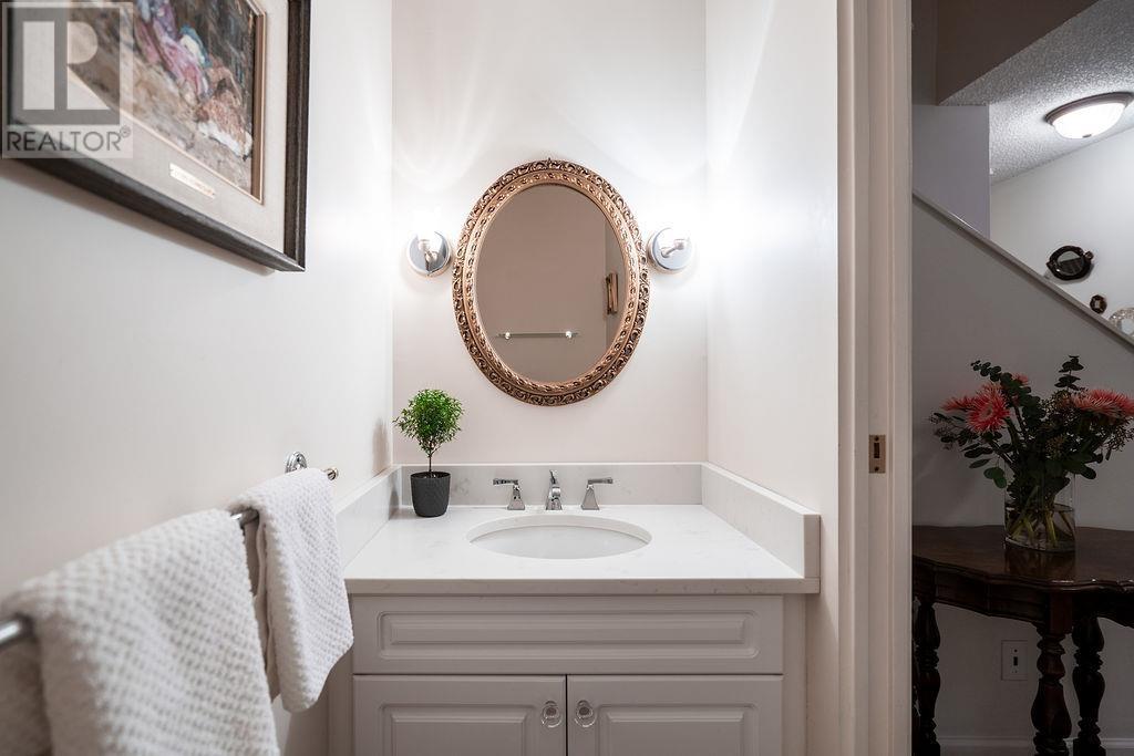 Listing Picture 21 of 40 : 4011 VINE STREET, Vancouver / 溫哥華 - 魯藝地產 Yvonne Lu Group - MLS Medallion Club Member