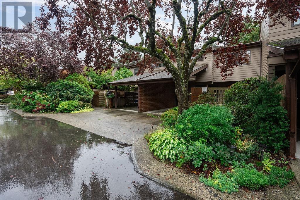 Listing Picture 3 of 40 : 4011 VINE STREET, Vancouver / 溫哥華 - 魯藝地產 Yvonne Lu Group - MLS Medallion Club Member