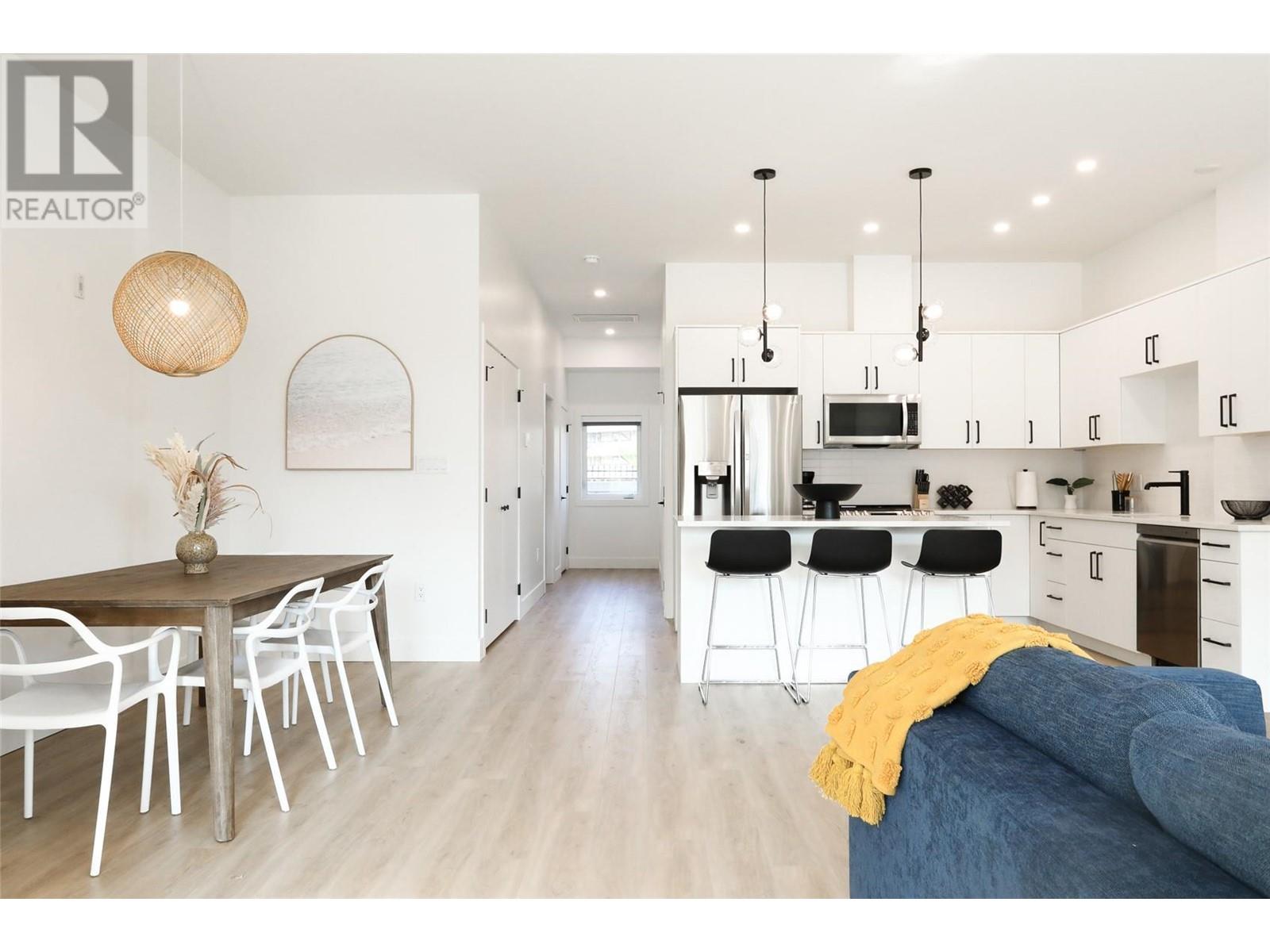 850 Railway Lane Unit# 102, Okanagan Falls, British Columbia  V0H 1R4 - Photo 2 - 10329322