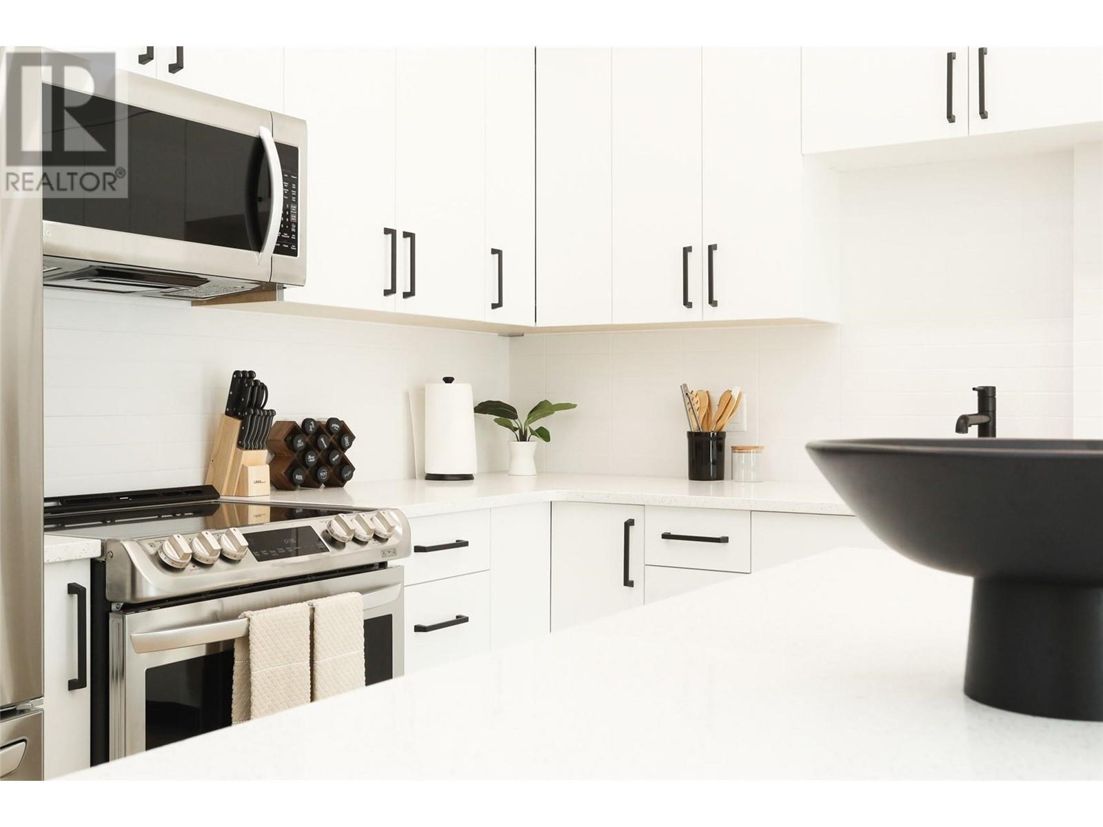 850 Railway Lane Unit# 102, Okanagan Falls, British Columbia  V0H 1R4 - Photo 11 - 10329322