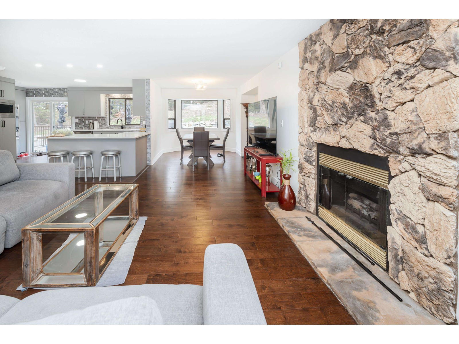 32555 Richards Avenue, Mission, British Columbia  V2V 7E6 - Photo 14 - R2947685