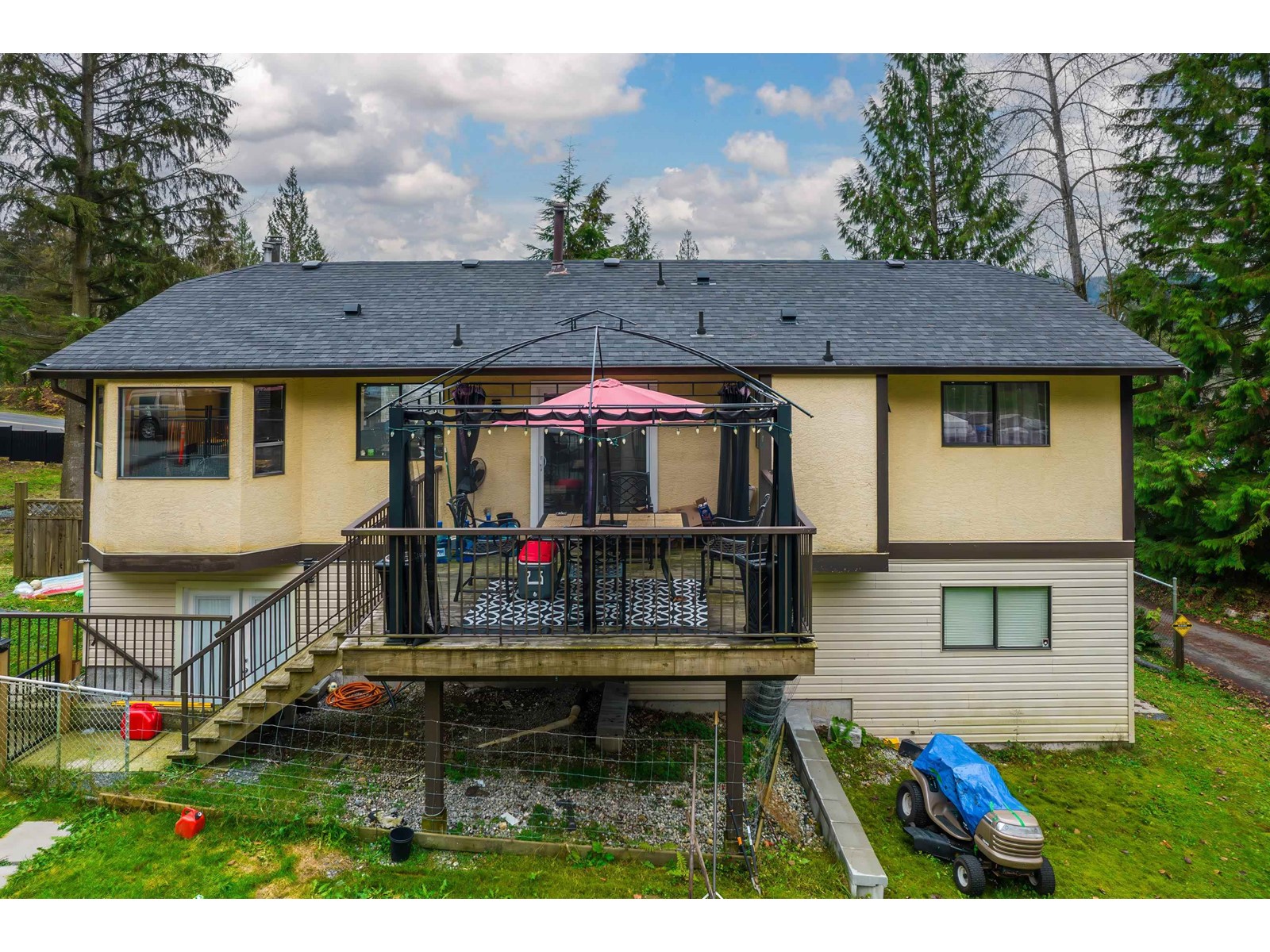 32555 Richards Avenue, Mission, British Columbia  V2V 7E6 - Photo 23 - R2947685