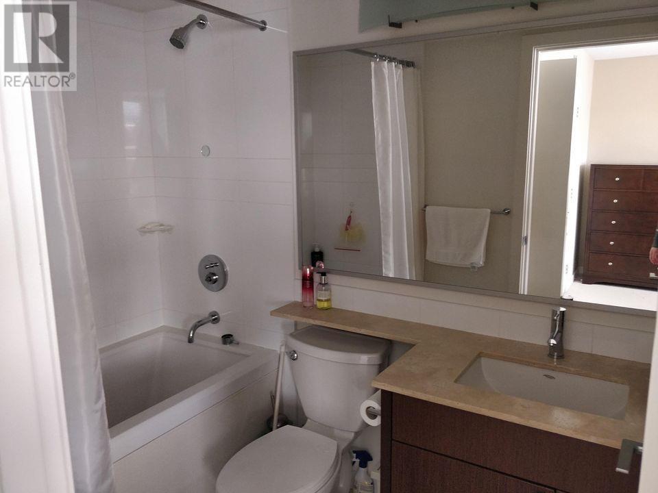 Listing Picture 7 of 30 : 908 9868 CAMERON STREET, Burnaby / 本拿比 - 魯藝地產 Yvonne Lu Group - MLS Medallion Club Member