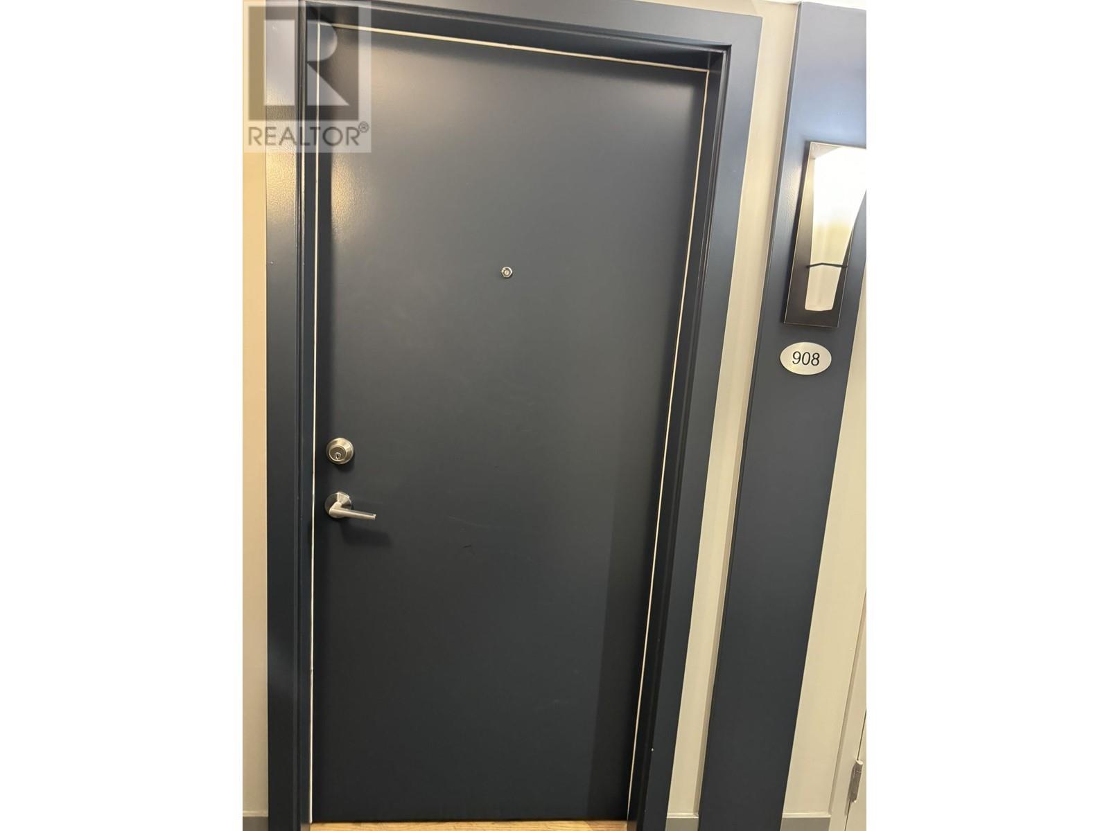 Listing Picture 23 of 30 : 908 9868 CAMERON STREET, Burnaby / 本拿比 - 魯藝地產 Yvonne Lu Group - MLS Medallion Club Member