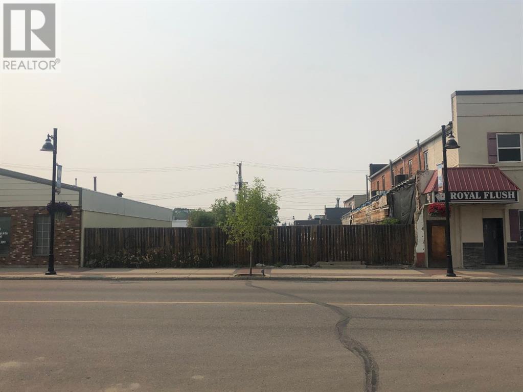 4912 50 Street, Ponoka, Alberta  T4J 1J5 - Photo 3 - A2181528