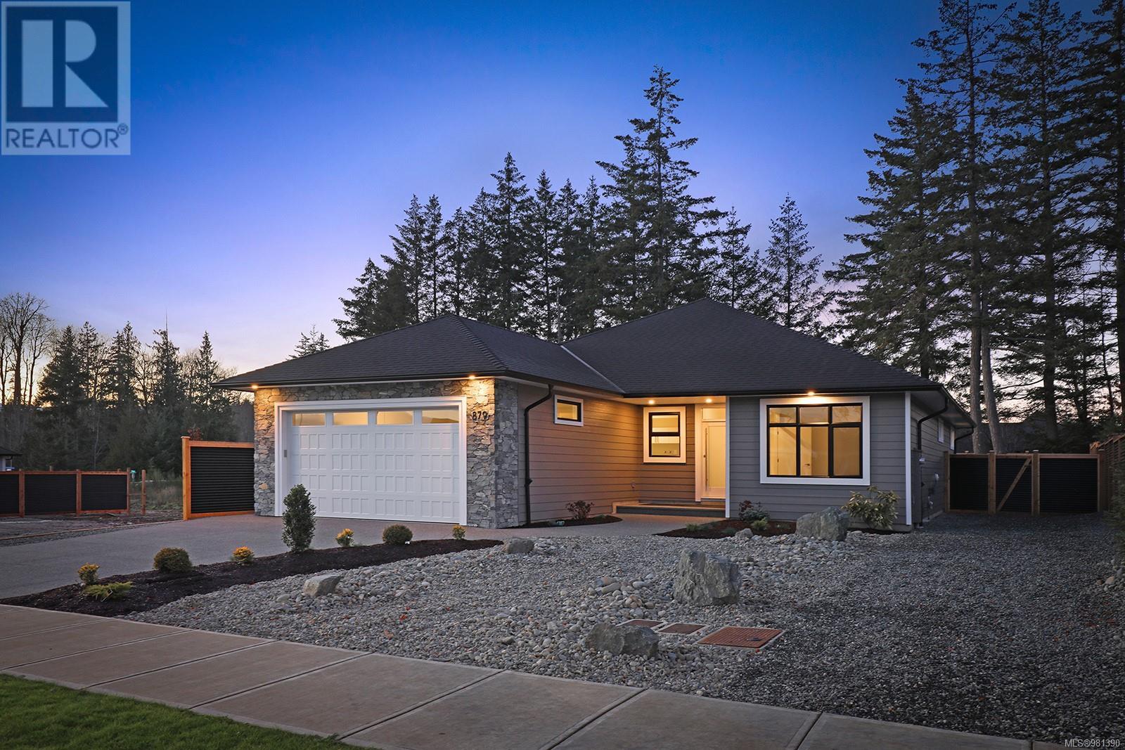 879 Hercules Pl, comox, British Columbia