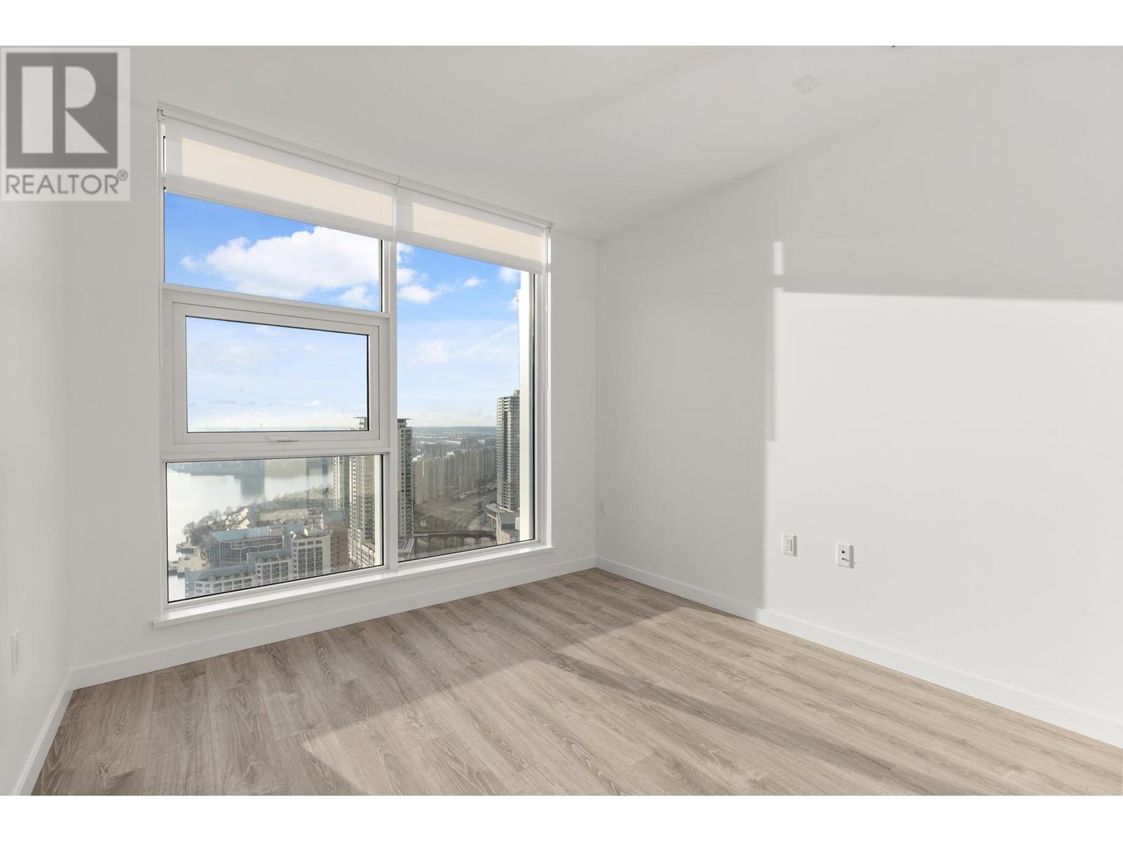 2701 680 Quayside Drive, New Westminster, British Columbia V3M 0P2 - Photo 14 - R2947561