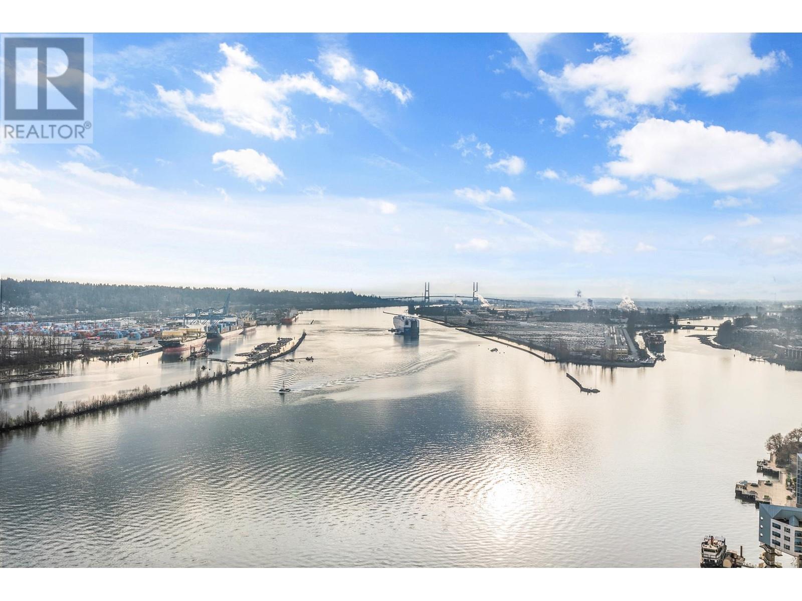 2701 680 Quayside Drive, New Westminster, British Columbia V3M 0P2 - Photo 1 - R2947561