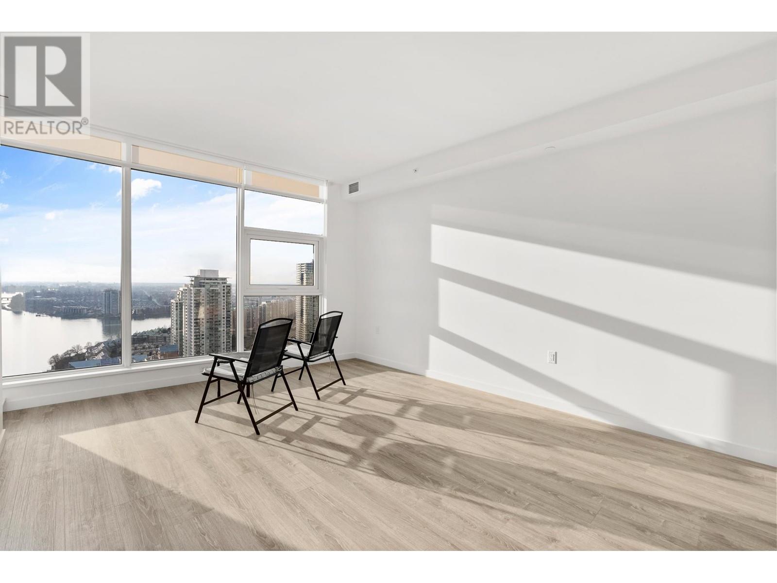 2701 680 Quayside Drive, New Westminster, British Columbia V3M 0P2 - Photo 2 - R2947561