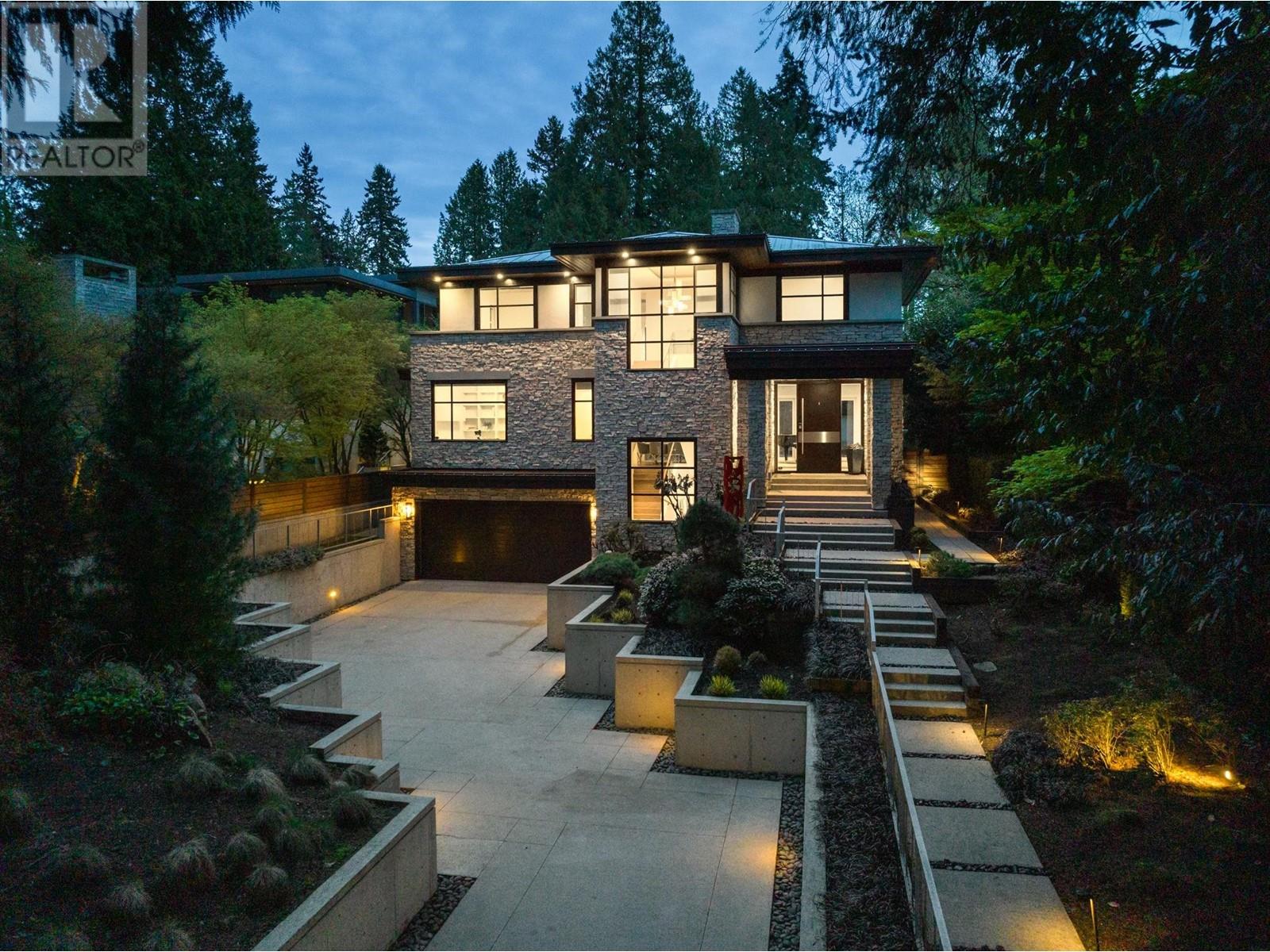 6350 MACDONALD STREET, Vancouver