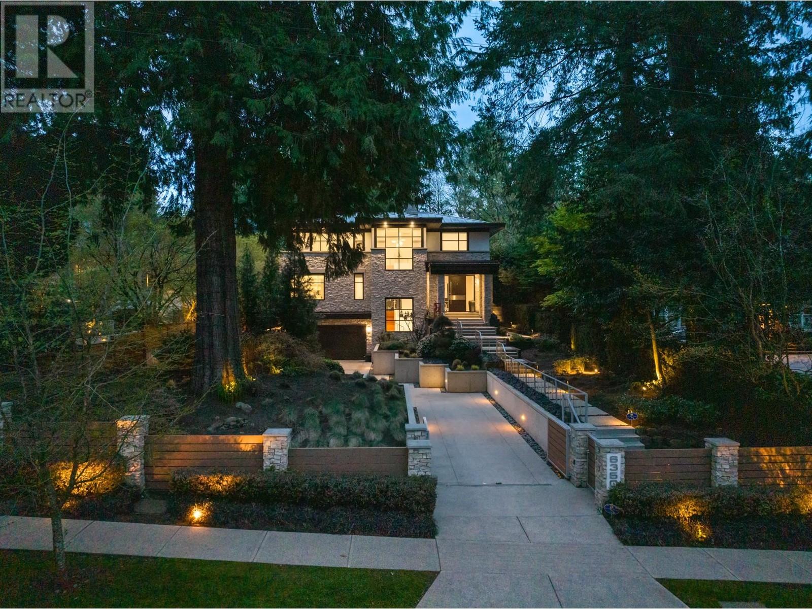 Listing Picture 2 of 40 : 6350 MACDONALD STREET, Vancouver / 溫哥華 - 魯藝地產 Yvonne Lu Group - MLS Medallion Club Member
