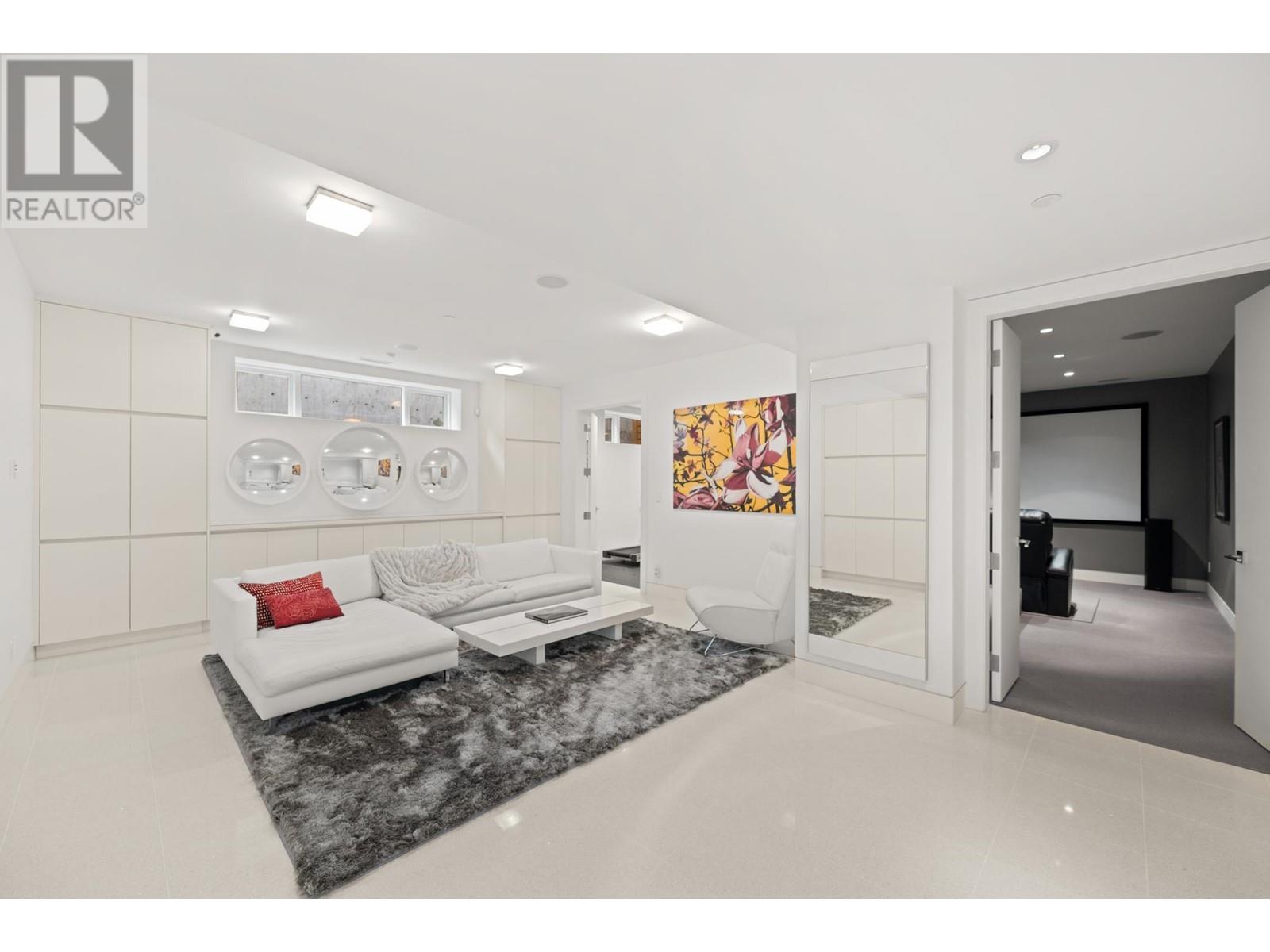 Listing Picture 23 of 40 : 6350 MACDONALD STREET, Vancouver / 溫哥華 - 魯藝地產 Yvonne Lu Group - MLS Medallion Club Member