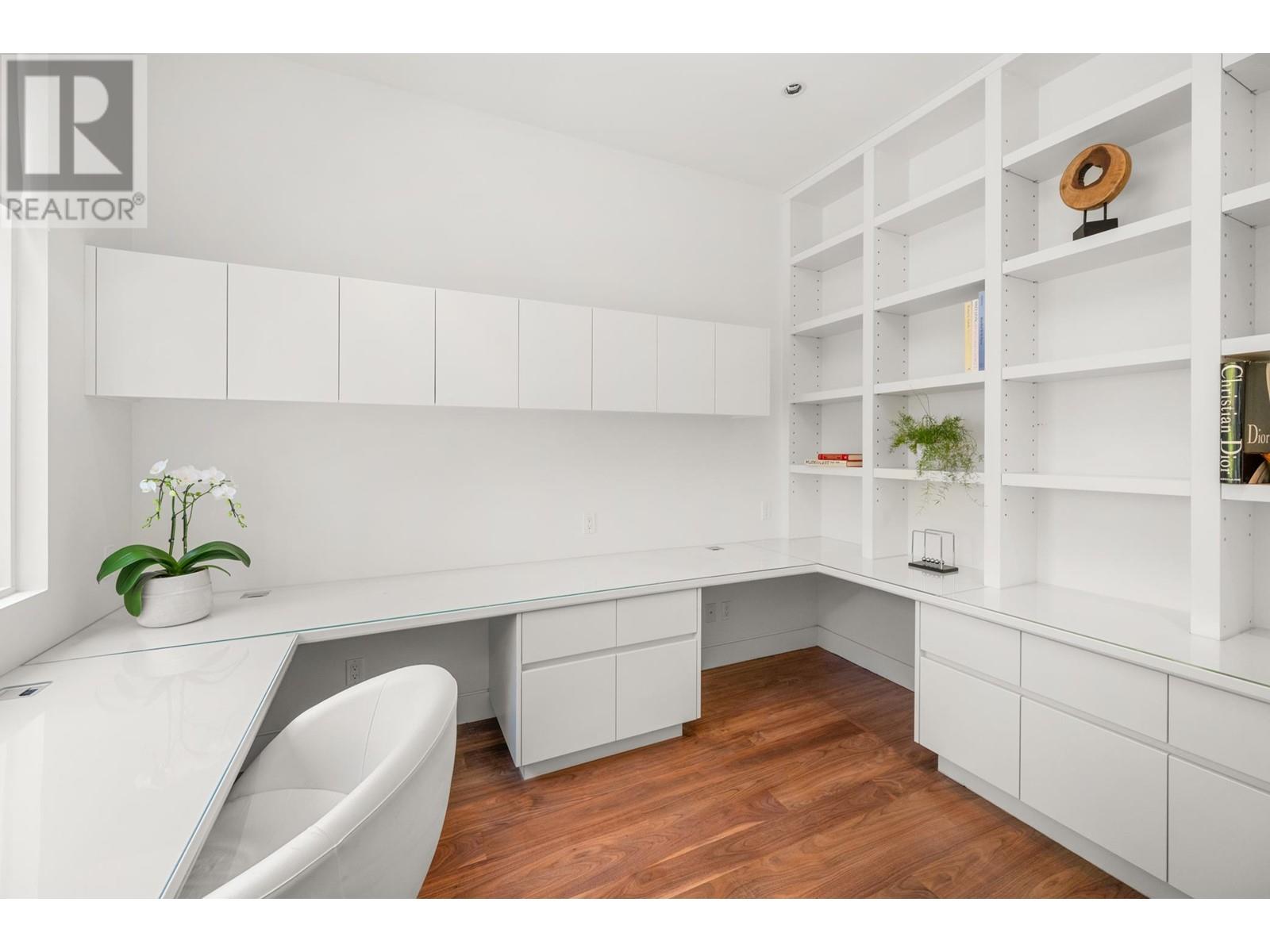 Listing Picture 24 of 40 : 6350 MACDONALD STREET, Vancouver / 溫哥華 - 魯藝地產 Yvonne Lu Group - MLS Medallion Club Member