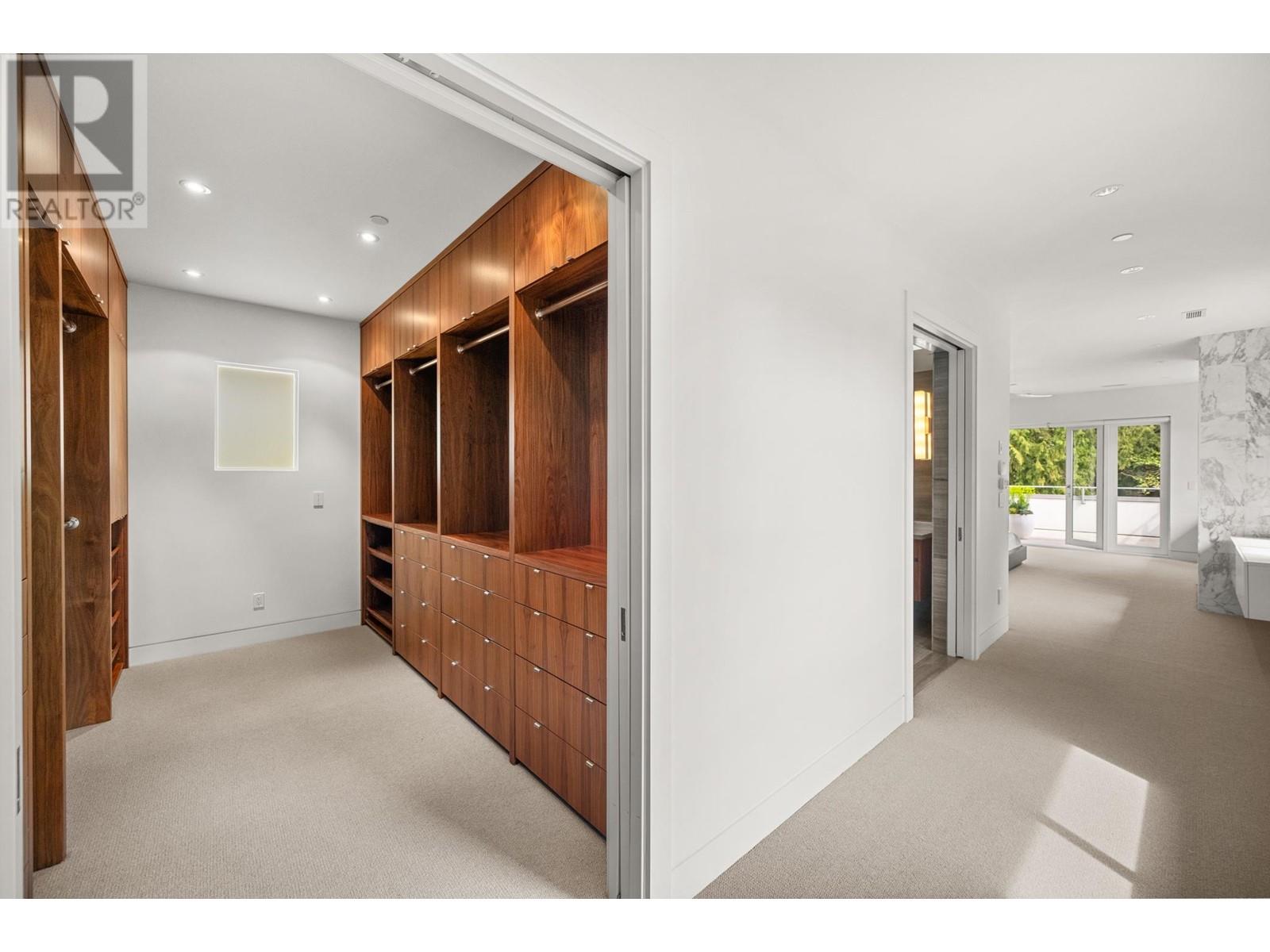 Listing Picture 31 of 40 : 6350 MACDONALD STREET, Vancouver / 溫哥華 - 魯藝地產 Yvonne Lu Group - MLS Medallion Club Member