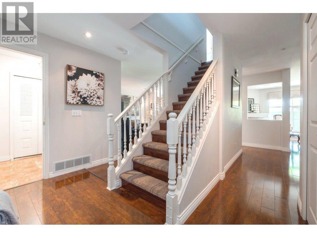 Property at 53 758 RIVERSIDE DRIVE image 2