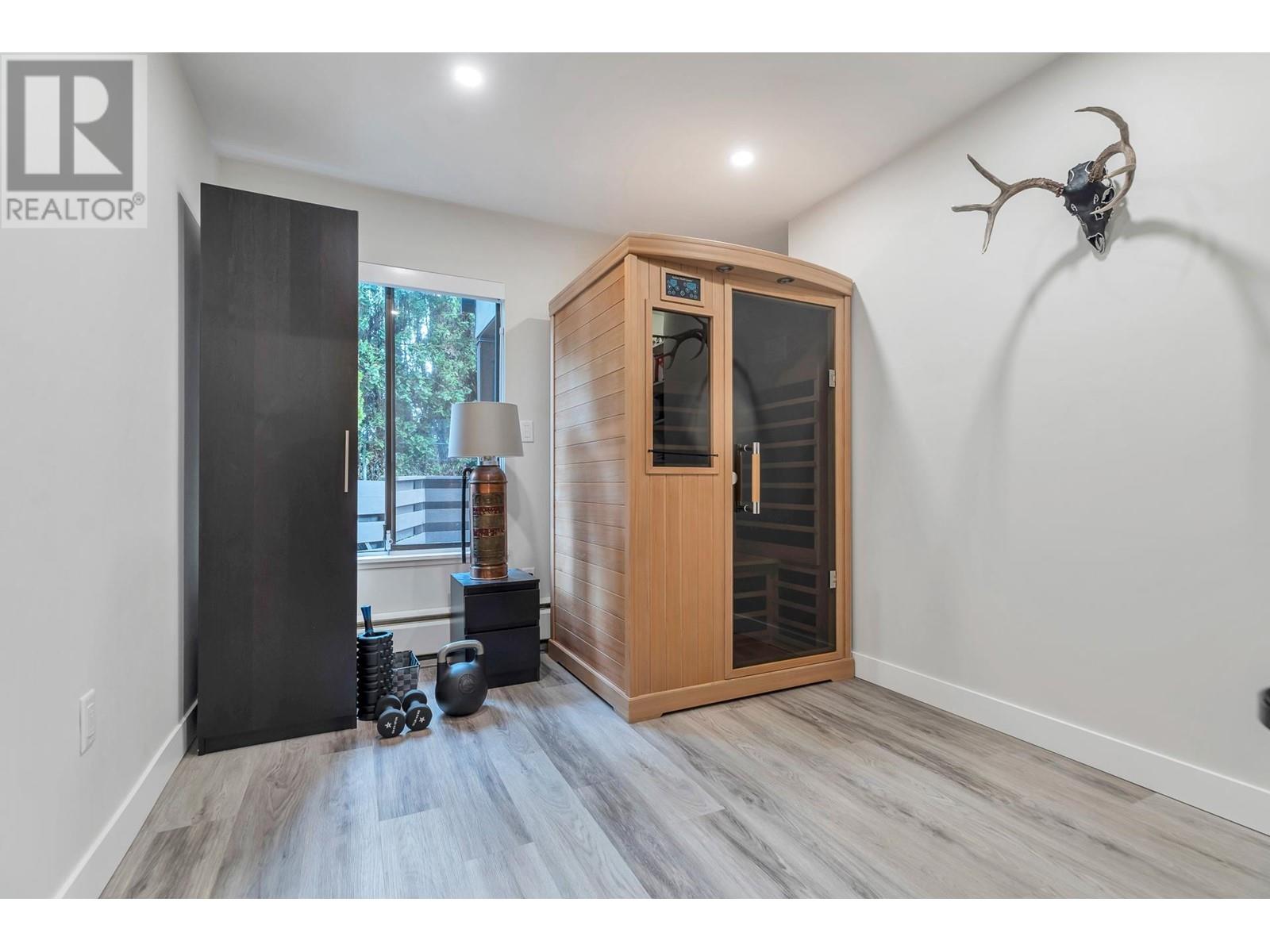 Listing Picture 22 of 37 : 105 4111 FRANCIS ROAD, Richmond / 烈治文 - 魯藝地產 Yvonne Lu Group - MLS Medallion Club Member