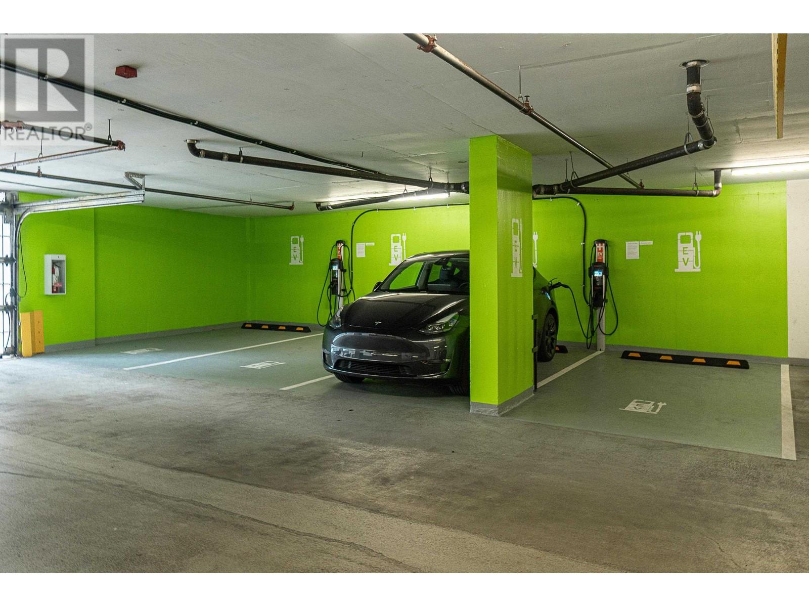 Listing Picture 18 of 22 : 1205 4888 BRENTWOOD DRIVE, Burnaby / 本拿比 - 魯藝地產 Yvonne Lu Group - MLS Medallion Club Member