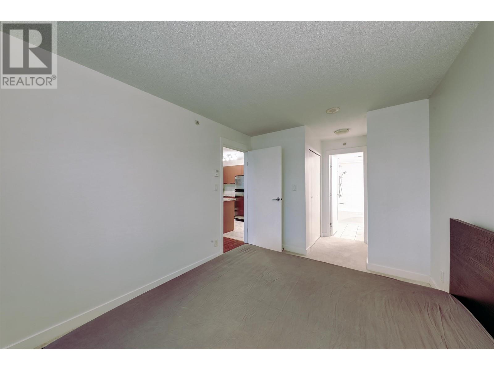 Listing Picture 18 of 22 : 306 9171 FERNDALE ROAD, Richmond / 烈治文 - 魯藝地產 Yvonne Lu Group - MLS Medallion Club Member