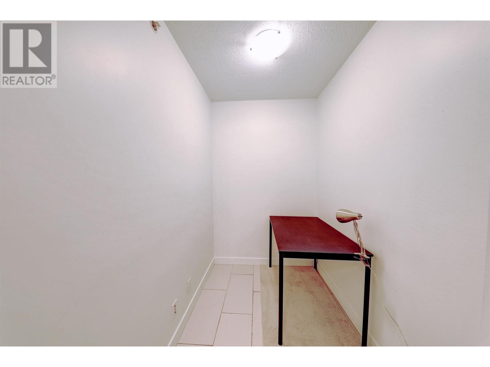 Listing Picture 12 of 22 : 306 9171 FERNDALE ROAD, Richmond / 烈治文 - 魯藝地產 Yvonne Lu Group - MLS Medallion Club Member
