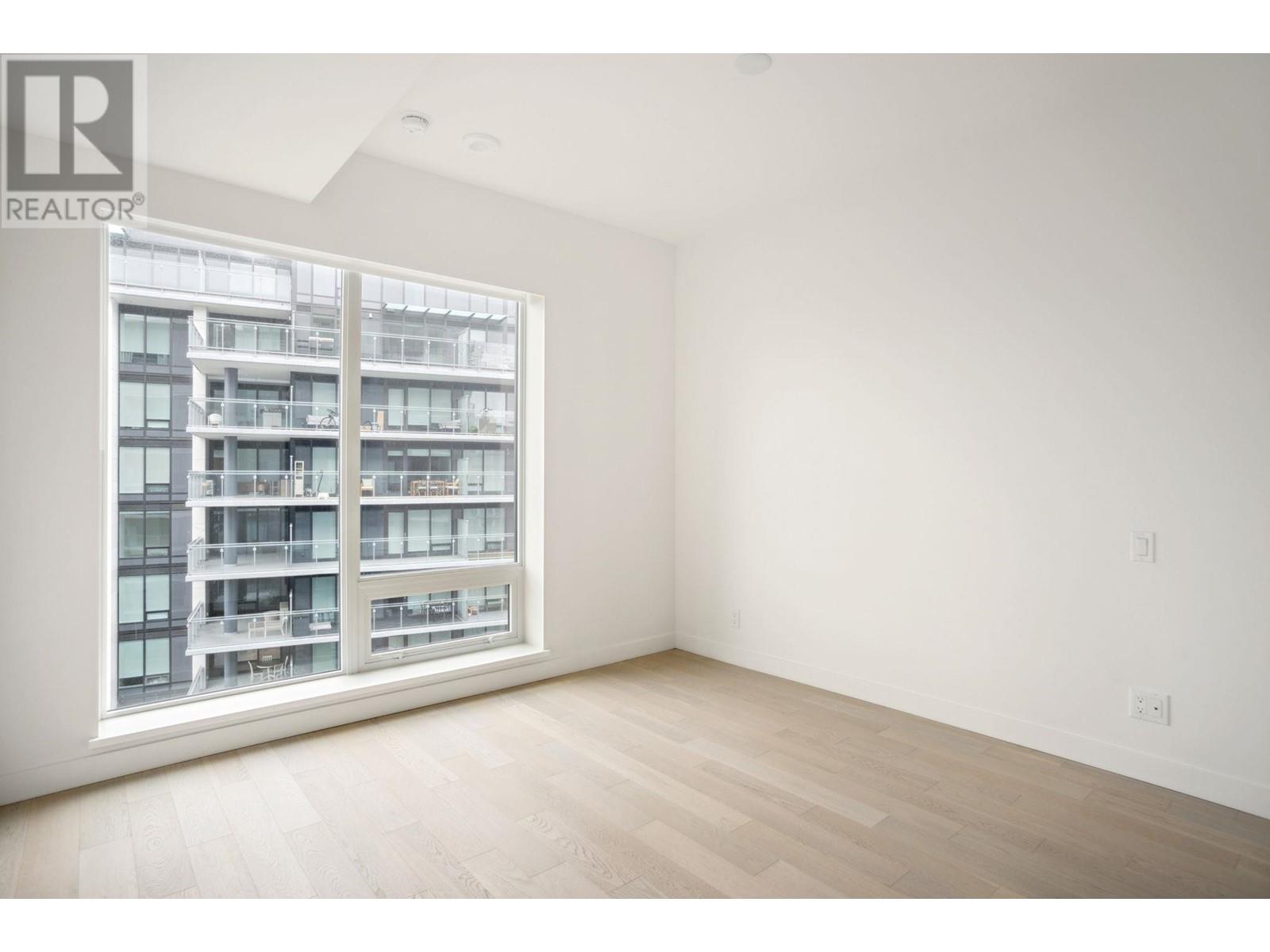Listing Picture 15 of 28 : 907 6811 PEARSON WAY, Richmond / 烈治文 - 魯藝地產 Yvonne Lu Group - MLS Medallion Club Member