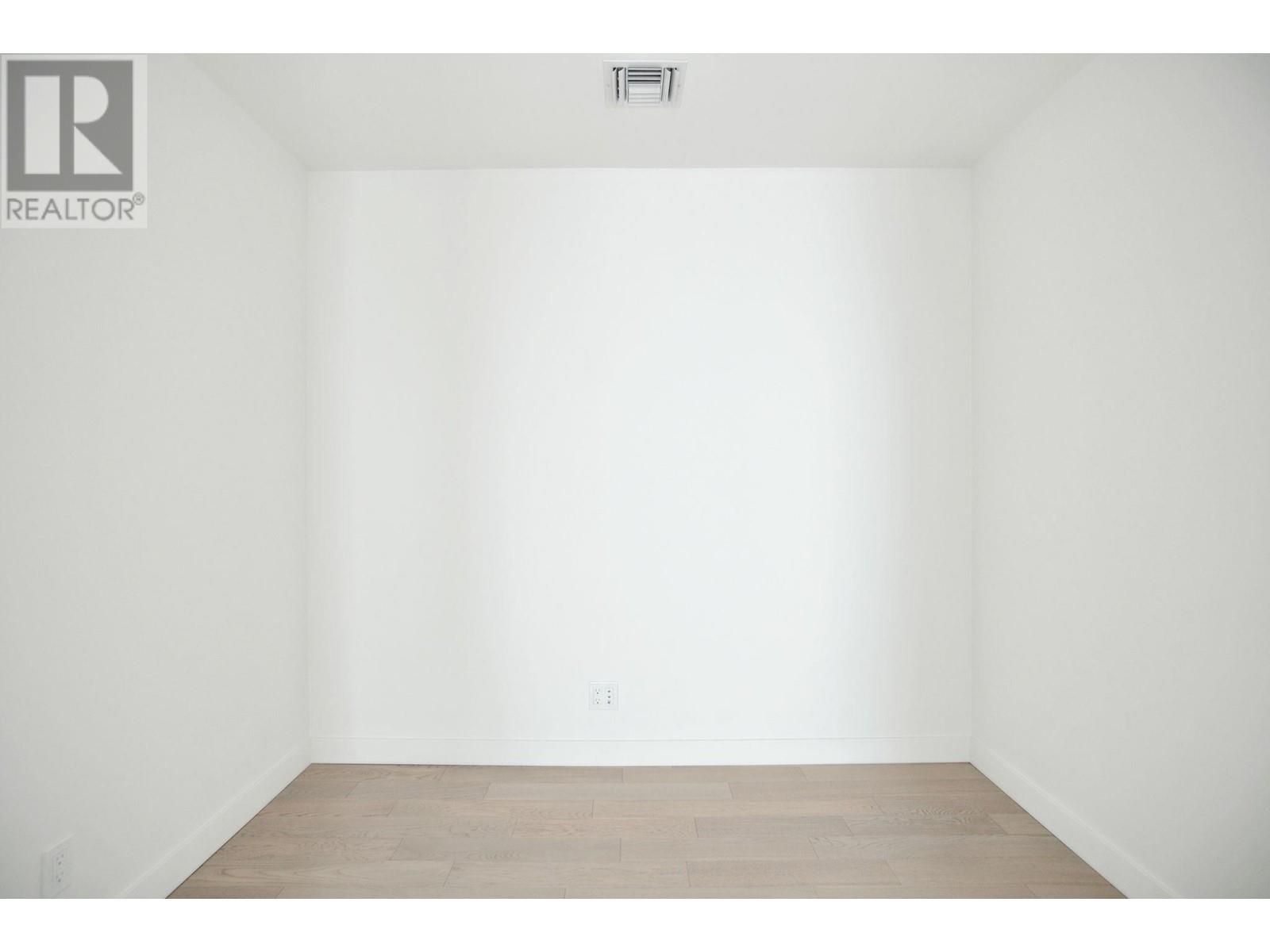 Listing Picture 20 of 28 : 907 6811 PEARSON WAY, Richmond / 烈治文 - 魯藝地產 Yvonne Lu Group - MLS Medallion Club Member