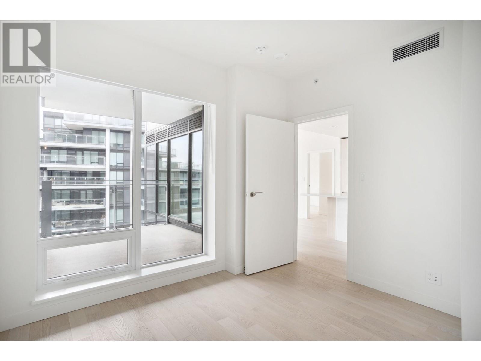 Listing Picture 10 of 28 : 907 6811 PEARSON WAY, Richmond / 烈治文 - 魯藝地產 Yvonne Lu Group - MLS Medallion Club Member