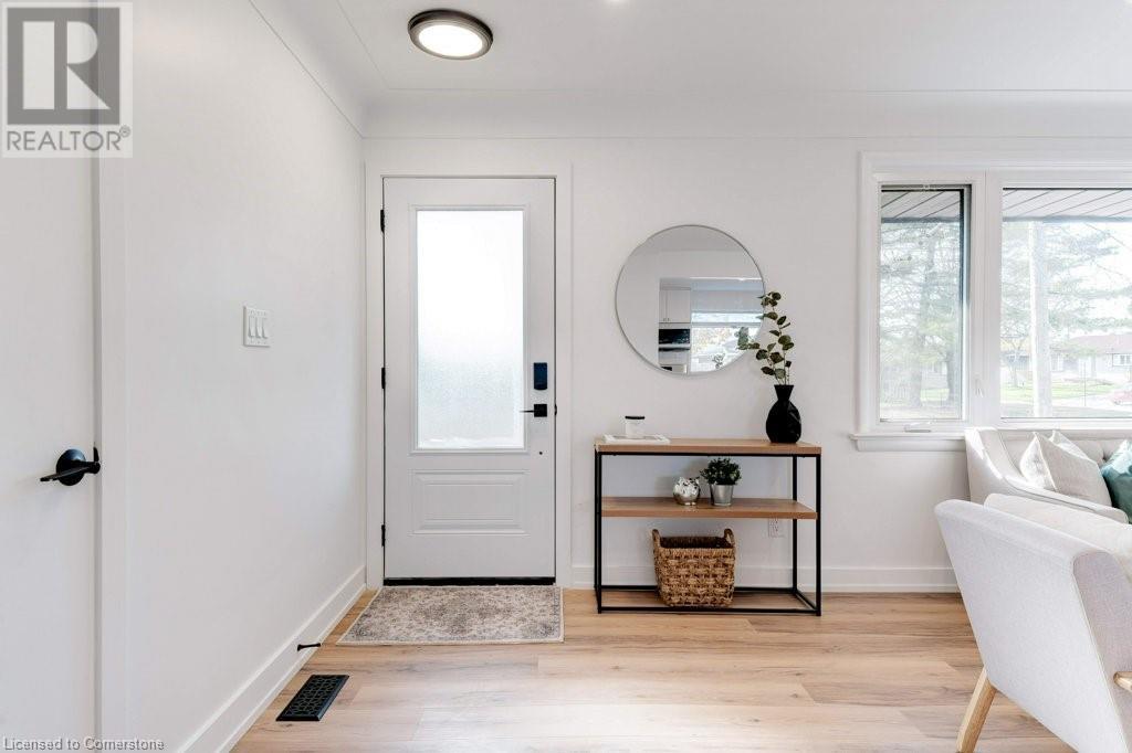 5470 Randolph Crescent, Burlington, Ontario  L7L 3C5 - Photo 4 - 40681971