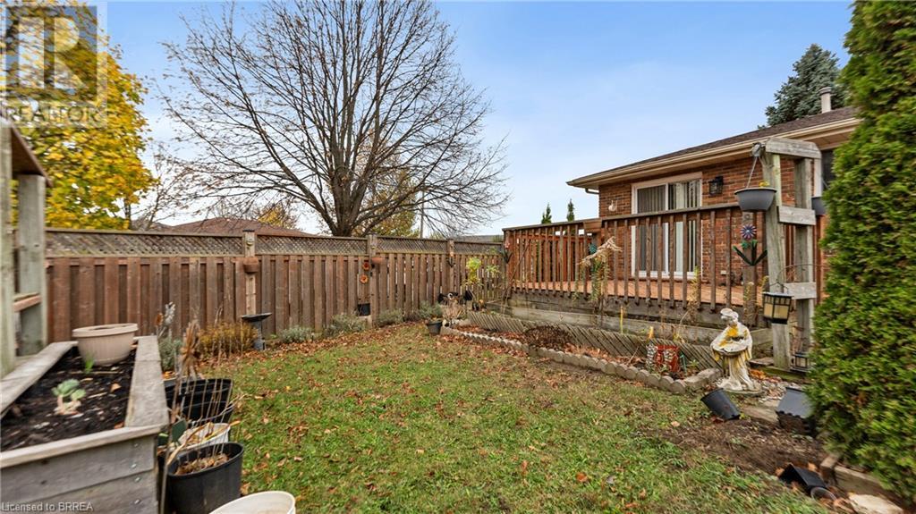 203 Brantwood Park Road, Brantford, Ontario  N3P 1Y8 - Photo 31 - 40681997